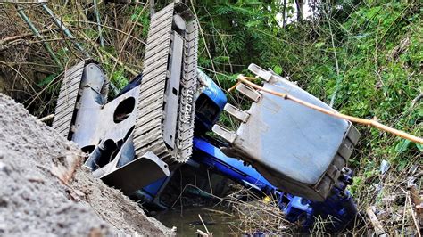 mini excavator accident elizabethton tn|elizabethton tn car accident.